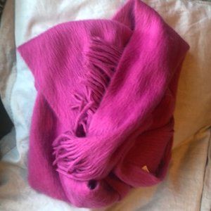 Pink scarf.
